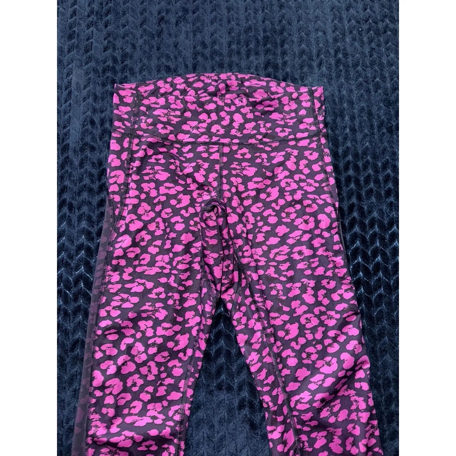 Lululemon Women's Drop‎ It Like Its Hot Tight Purple Pink Leggings mesh Size 6 - Image 2