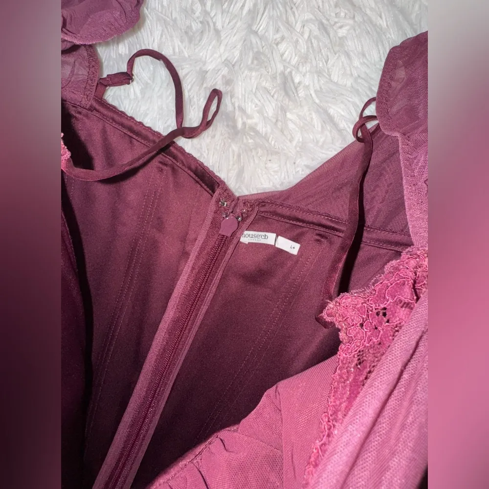 NWOT House of CB Katarina Wine Corset Lace Mesh
Long Sleeve Gown Sz XL - Image 8