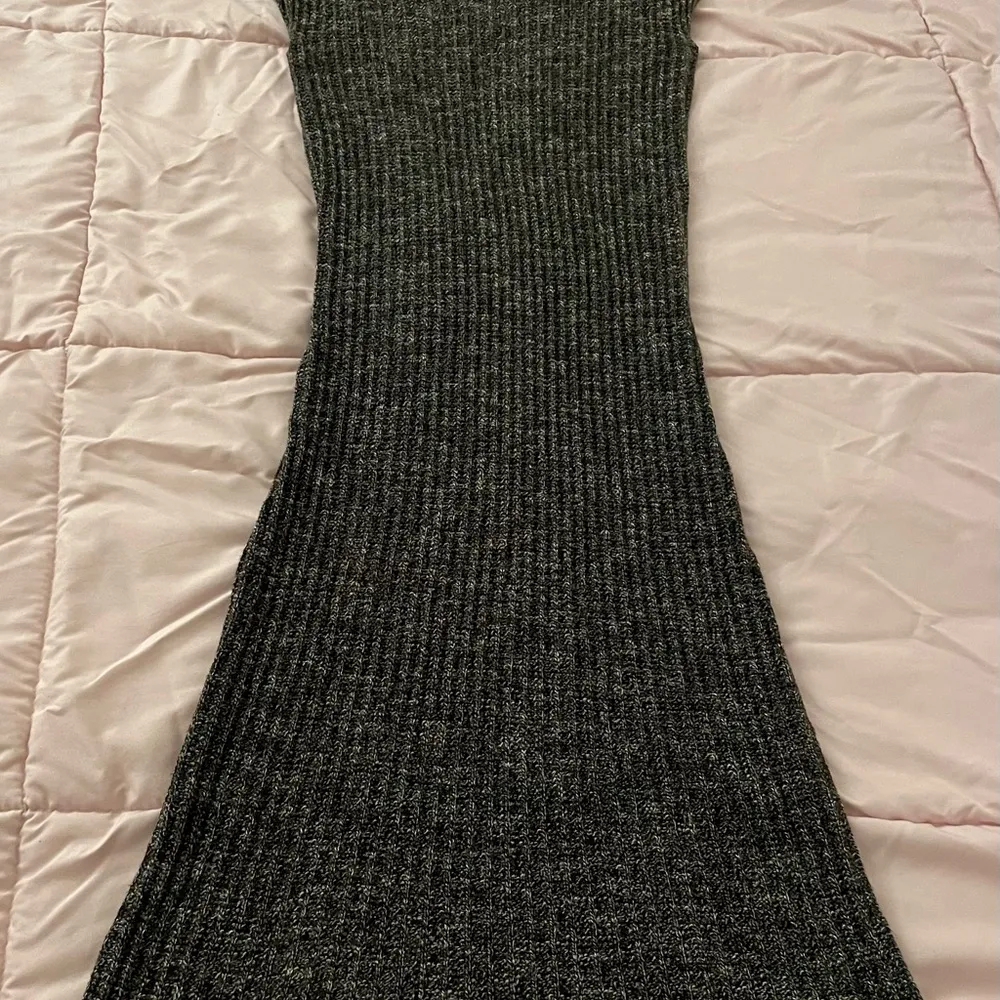 Max Studio cap sleeves cowl neck ribbed brown midi sweater dress, size XS spring - Image 5