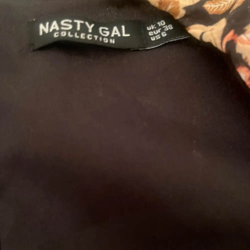 Nasty Gal floral print button down tea mini dress size 6 long sleeve fall - Image 12