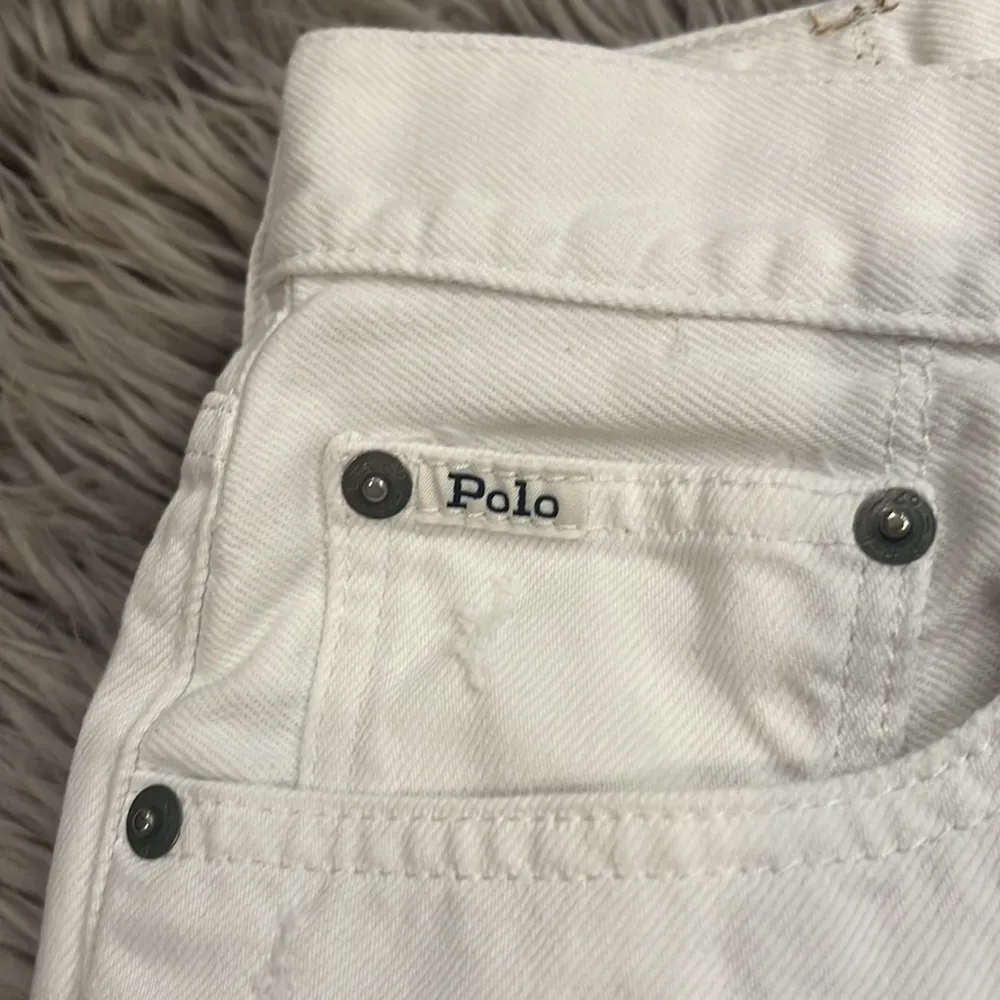 Polo Ralph Lauren Crosby relaxed distressed white cotton denim shorts 30 - Image 11