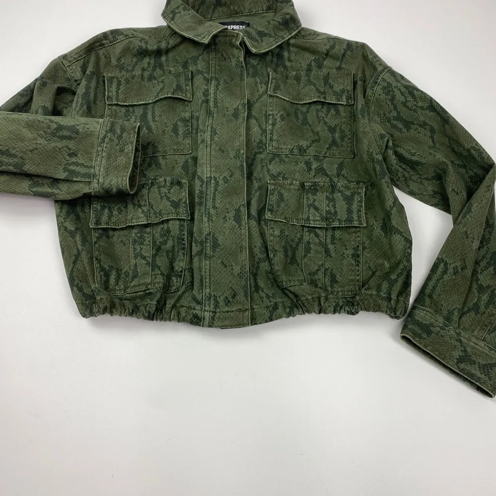 EXPRESS  Green Camo Jacket Size Small - Image 6