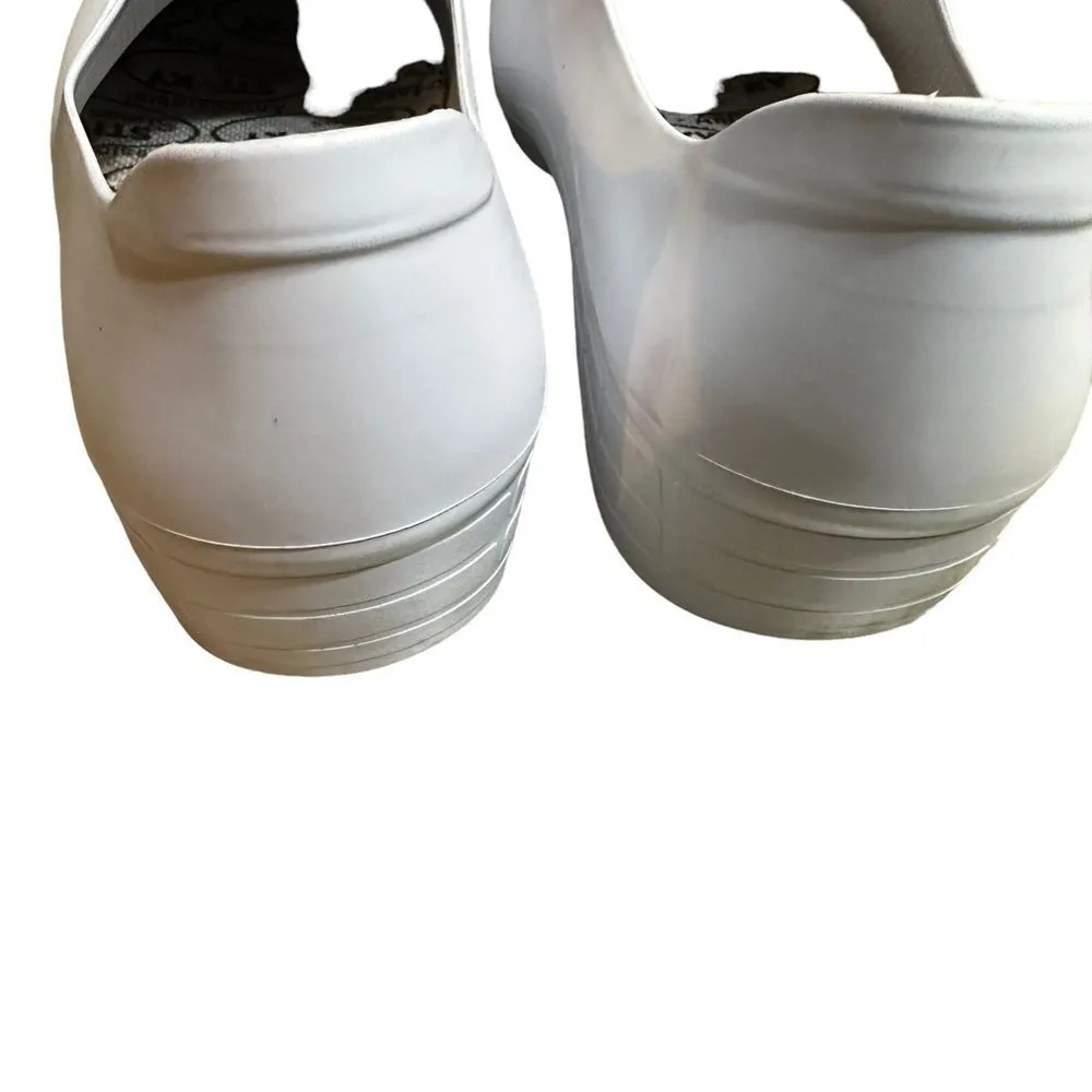 Sticky Professional‎ Shoes for Women in White Size 8 - Image 7