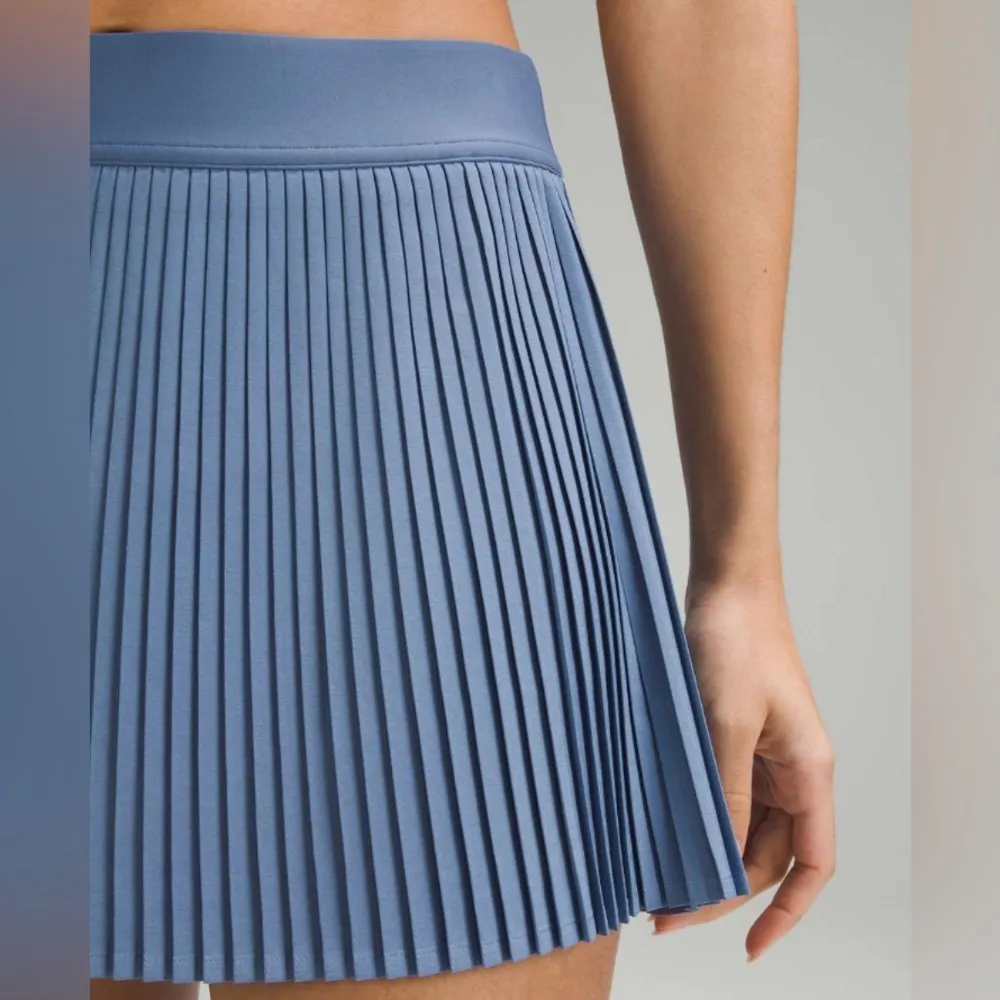 Lululemon Varsity High Rise Pleated Tennis Skirt oasis blue size 14 pickleball - Image 4