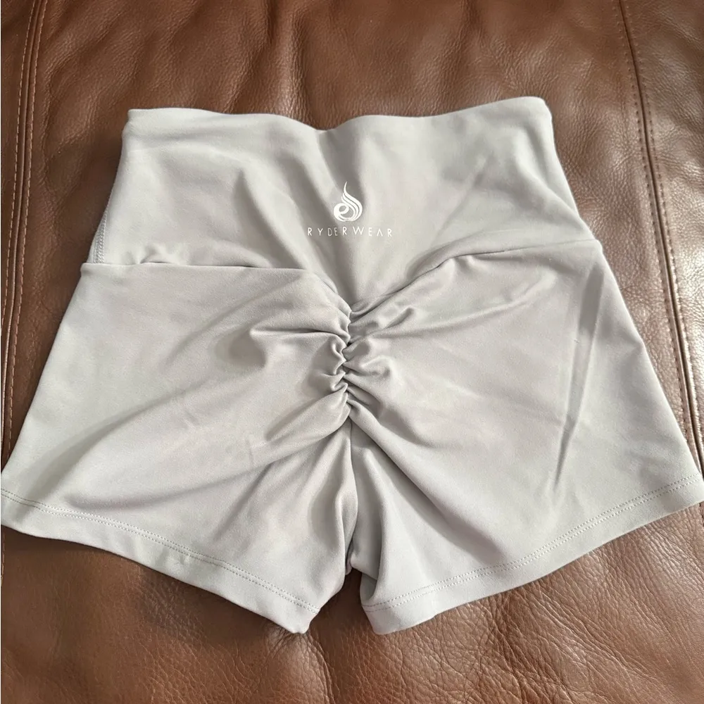 Ryderwear booty scrunch shorts! - Image 2