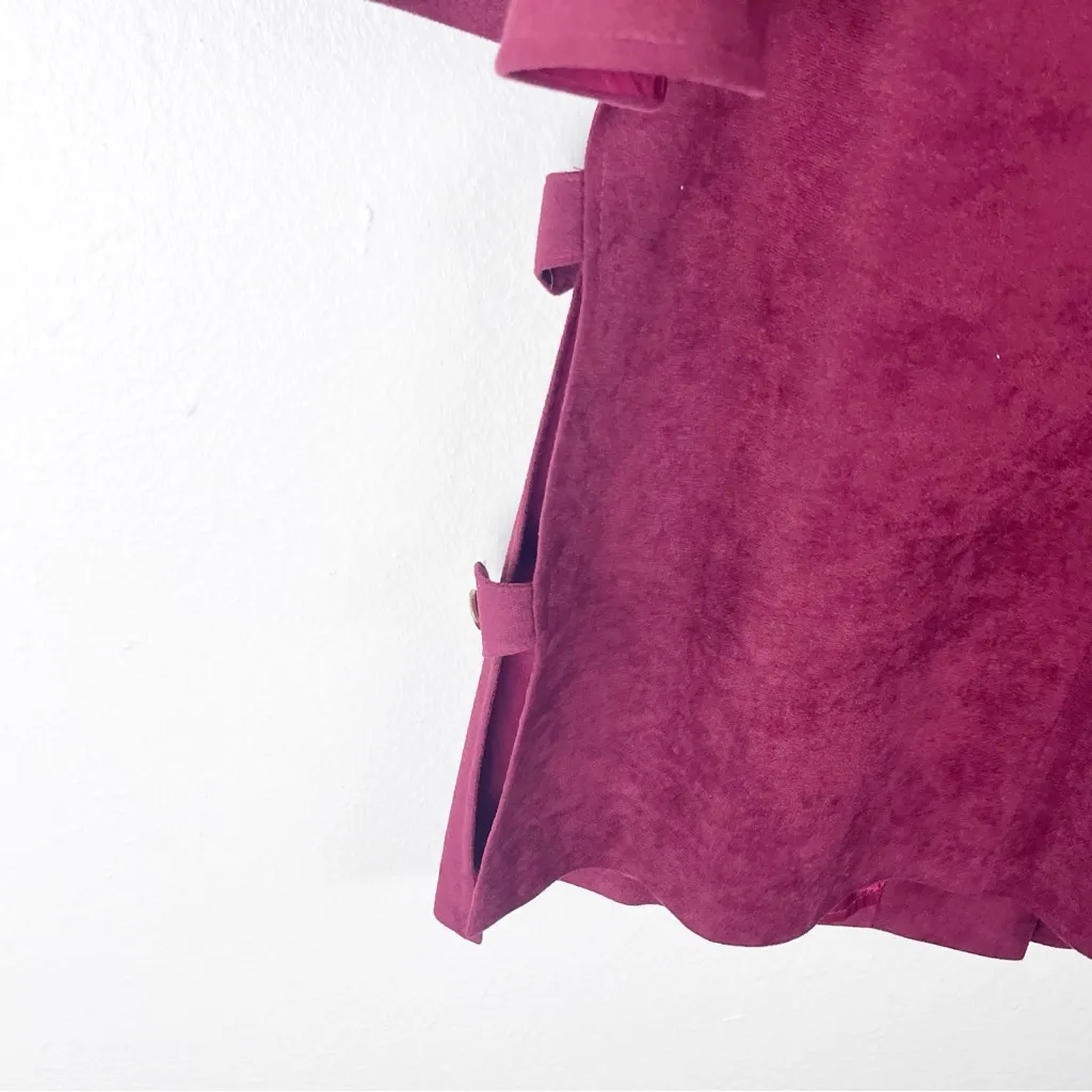 MJ SEATTLE Crimson Red Gold Clasp Front Closure Open Side Panels Batwings Jacket Size L - Image 9