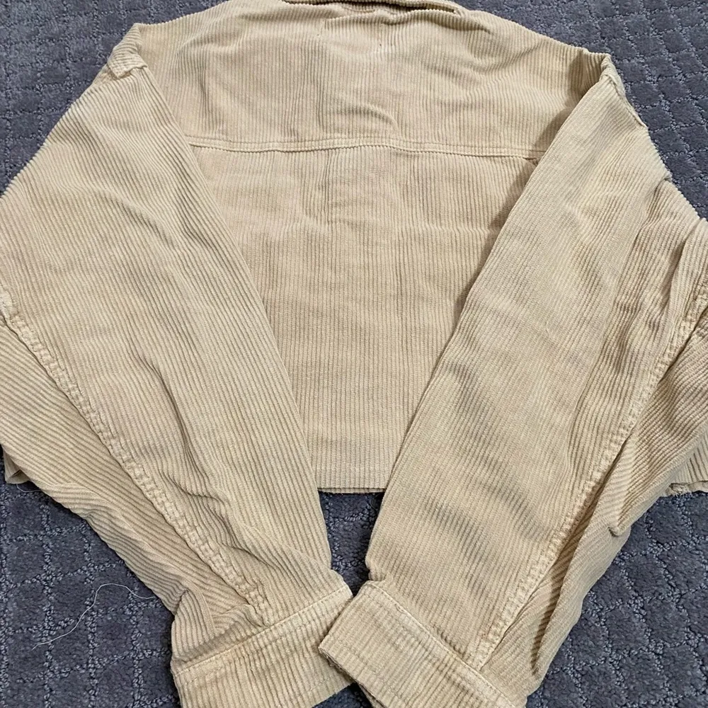 BDG Brooklyn Corduroy Crop Jacket NWT Size S - Neutral - Image 8