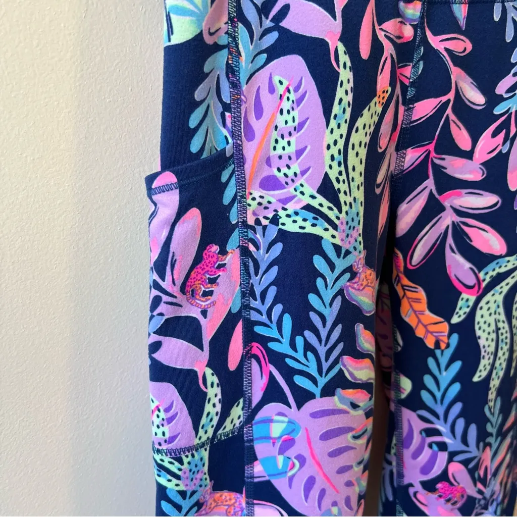 Lilly Pulitzer Women’s Weekender High Rise Oyster‎ Bay Navy Leggings Crop Size S - Image 6
