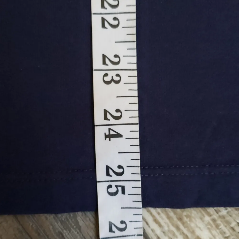 L.L. Bean tee size medium - Image 4