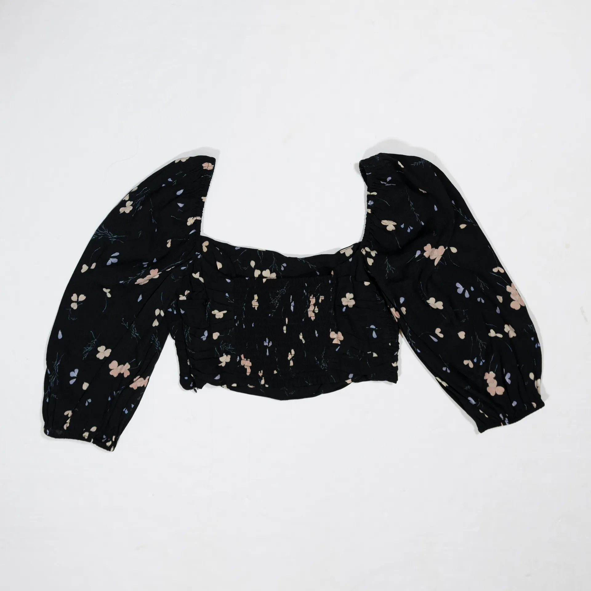 NEW Wilfred Aritzia Lolita Black Apricot Floral Print Ruched Cropped Top Blouse - Image 4