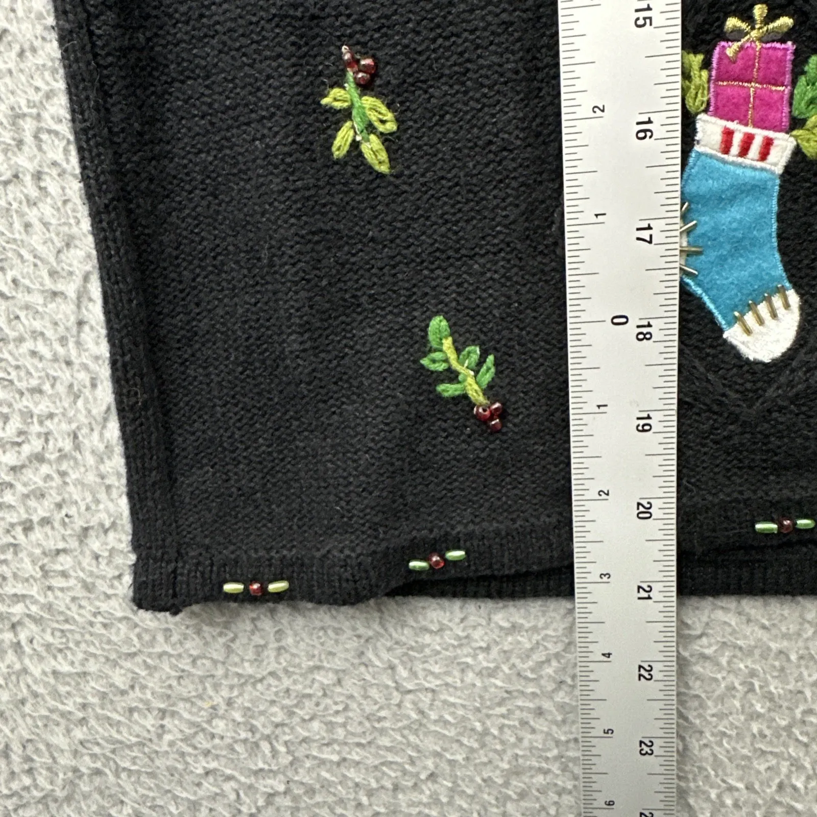 Vintage Hampshire Studio Snow Christmas Sweater Vest Holiday Women Petite Medium Black Size undefined - Image 8