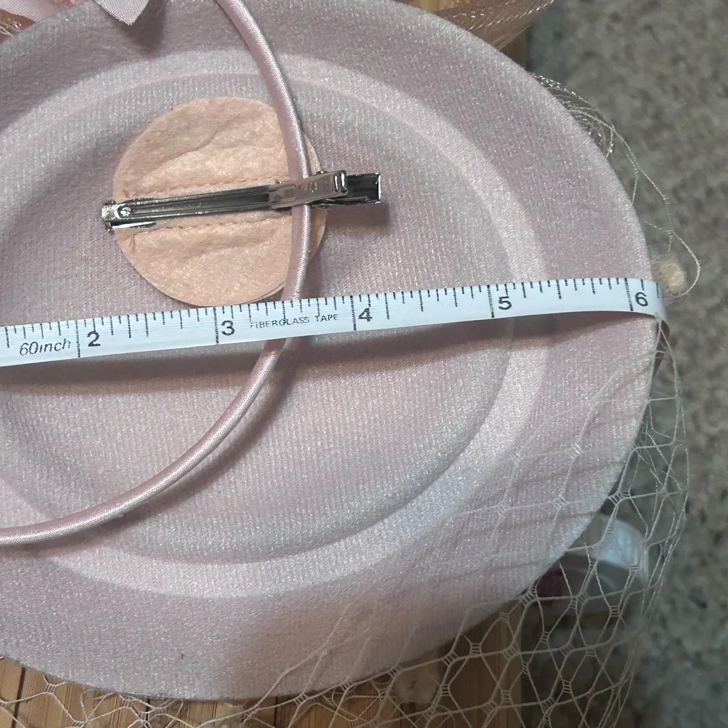 Elegant Pink Fascinator with Floral Accent - Image 8