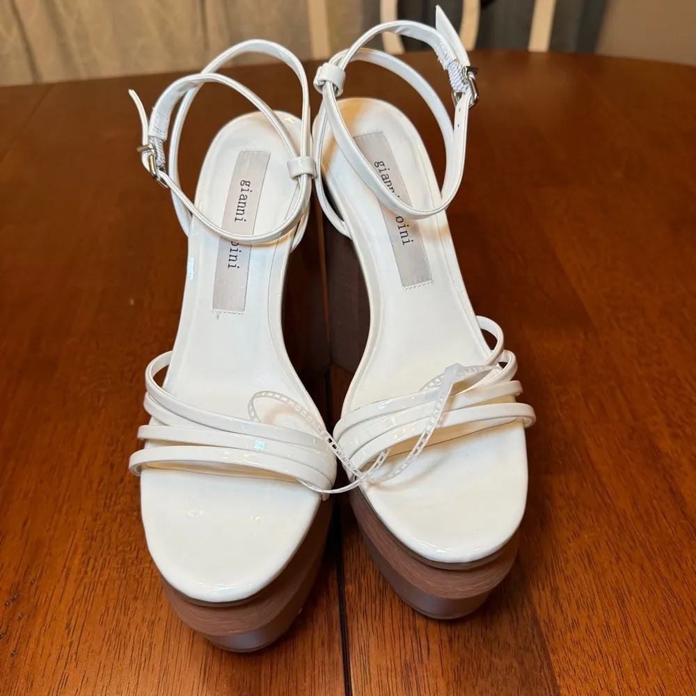 Gianni Bini Parrish Platform Sandals‎ Heels Size 7.5 White Brown - Image 3