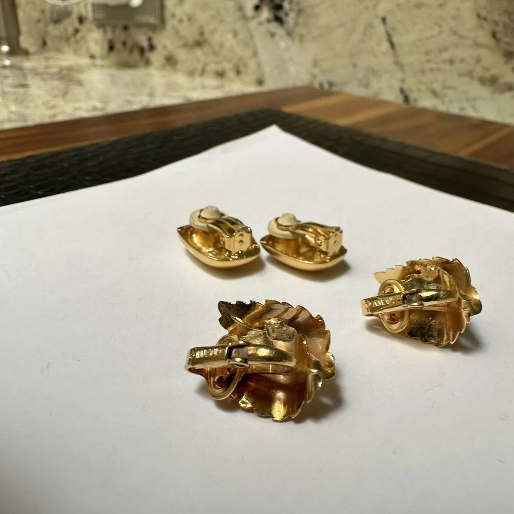 Lot Of 2 Signed Gold Tone Clip-on Clip On Earrings 1 Giovanni 1 AK - Image 5