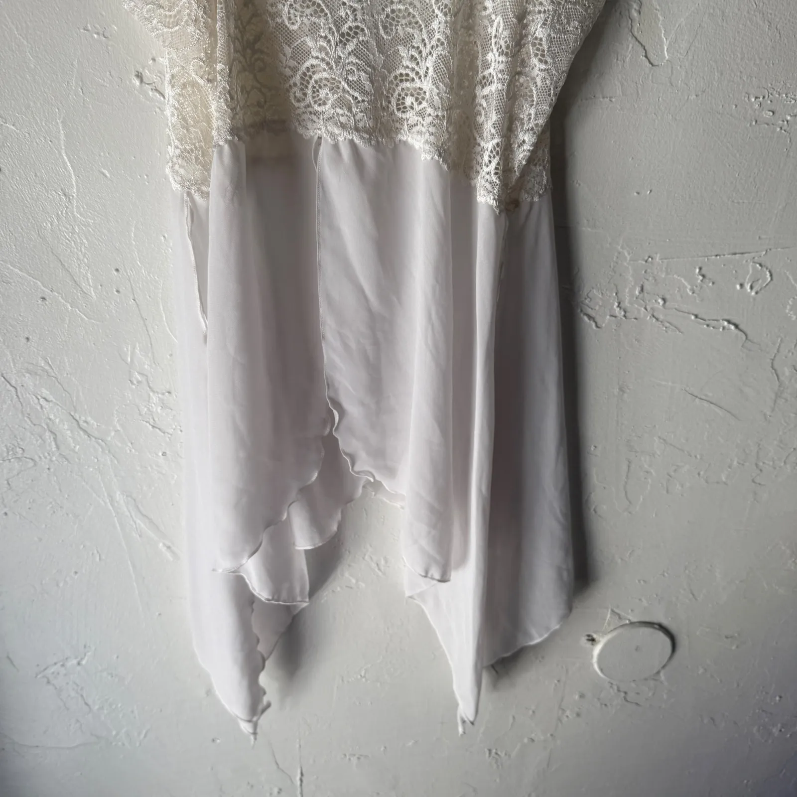 White Lace Trimmed Fairycore Camisole Top Fairy Cottagecore Sheer Coquette Vtg‎ Size M - Image 5