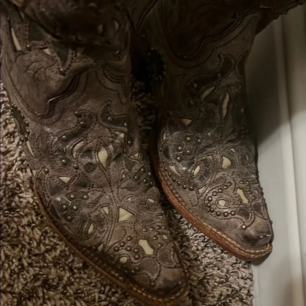 Corral  Brown Heeled Boots - Image 4