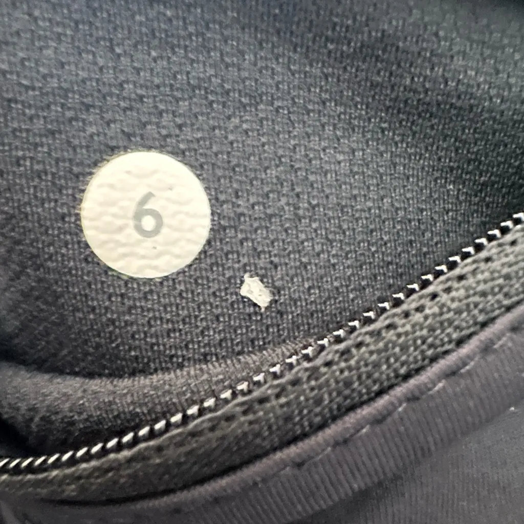 Lululemon Skirt Womens 6 Black Play Off Side Pleats Skort Activewear Golf Tennis - Image 4