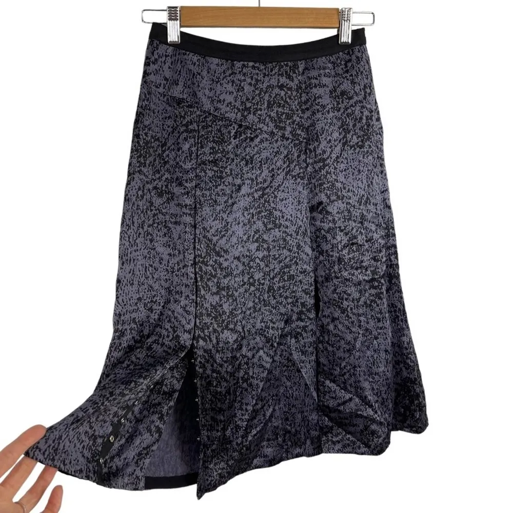 Rebecca Taylor White Noise Purple Black Snap Up Slit Silk A Line Pleat Skirt 0 - Image 4