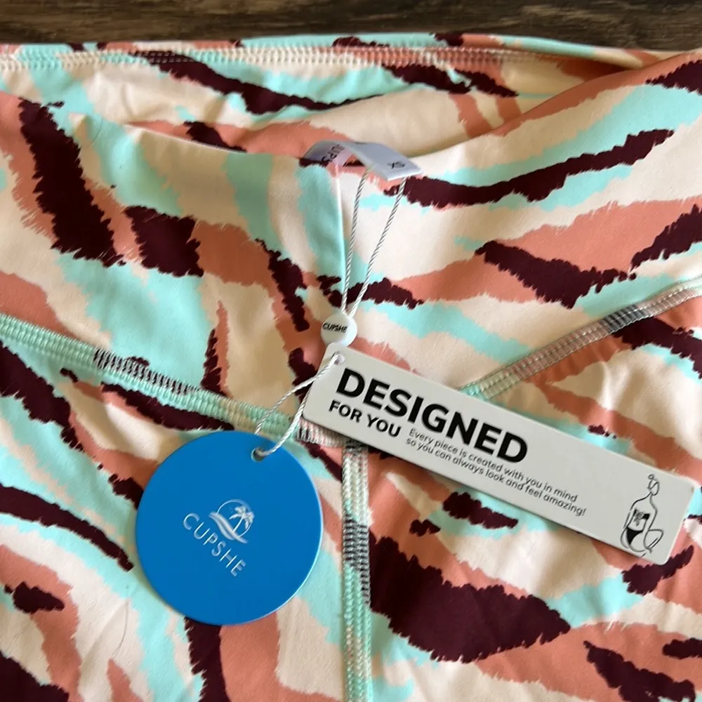 Cupshe  Printed Biker Shorts - Image 2