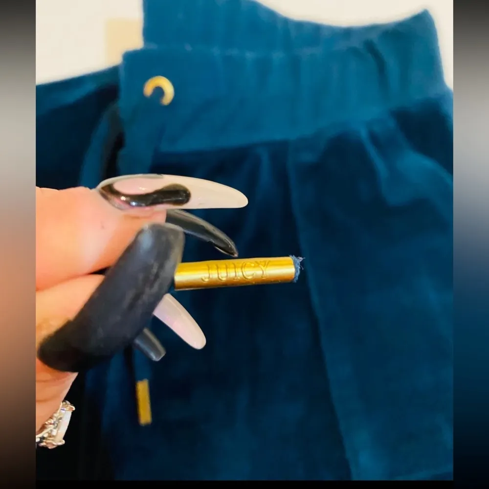 Juicy couture velour pants - Image 5