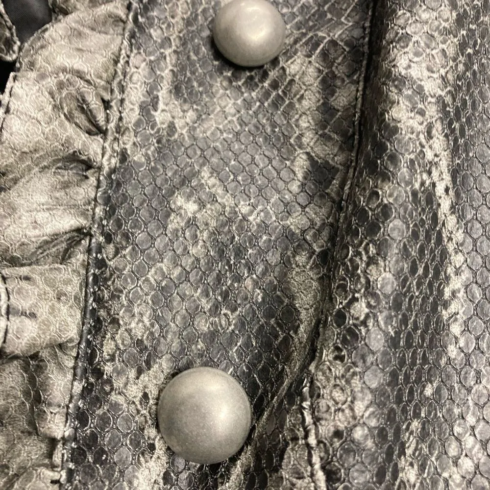 NEW DIRECTIONS, Women’s Animal Print Jacket, 3/4 length sleeve, Size Large, gray - Image 3