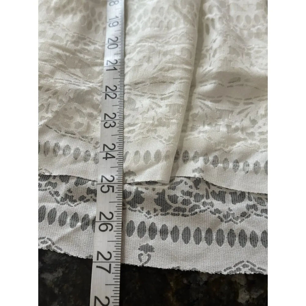 Max Studio Petites Babydoll Tunic Lace Blouse V Neck Eyelet Lined Flutter Sleeve - Image 5