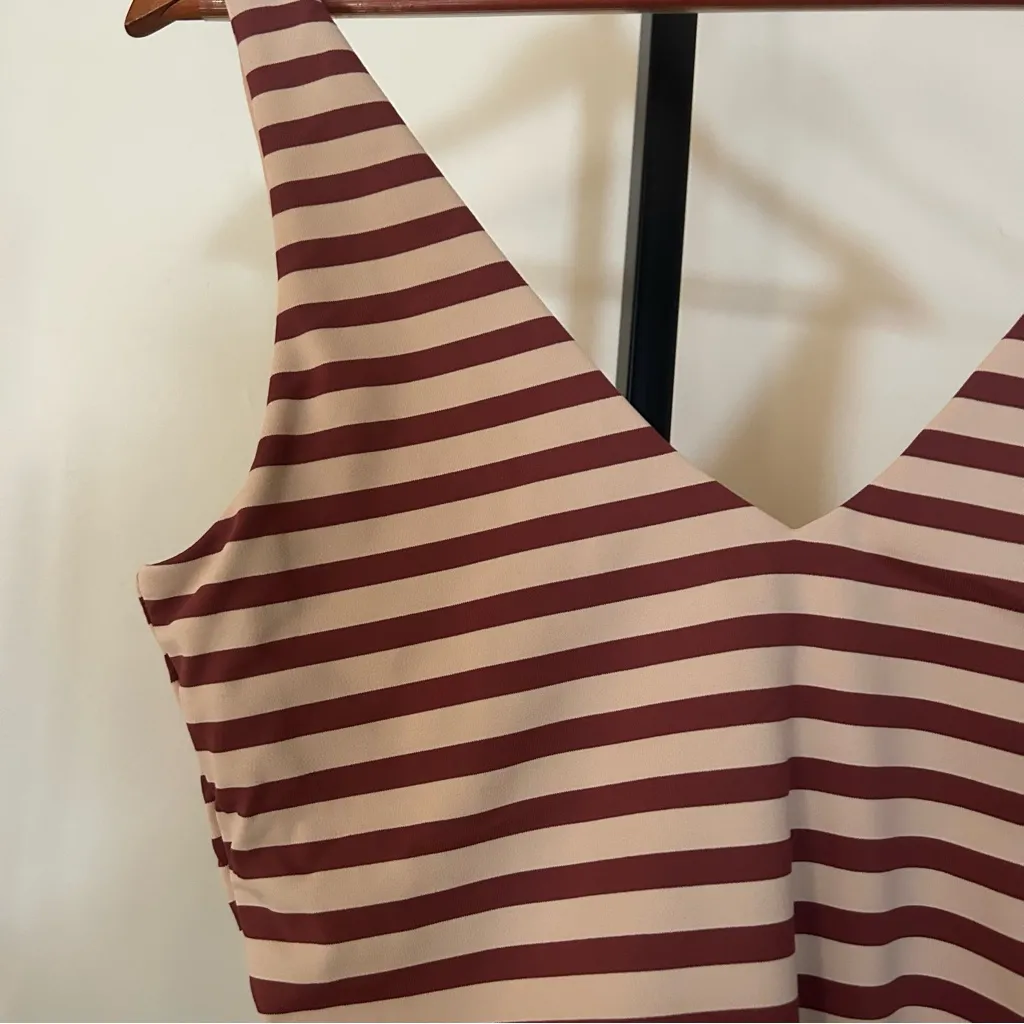 Aritzia Babaton Contour V-Neck Bodysuit Striped Flax & Sundried NEW Size L - Image 4