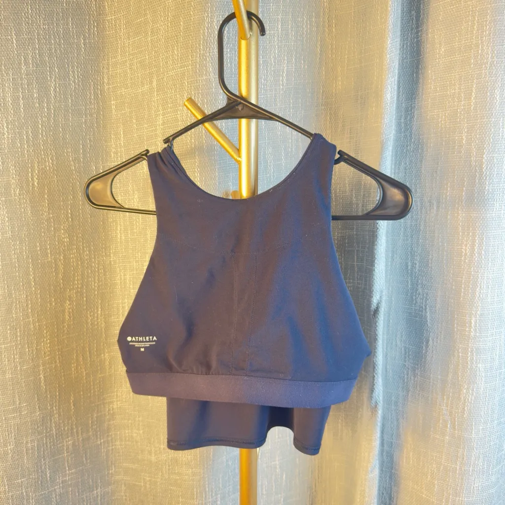 Athleta Conscious Crop Bra Top size Medium in Navy - Image 8