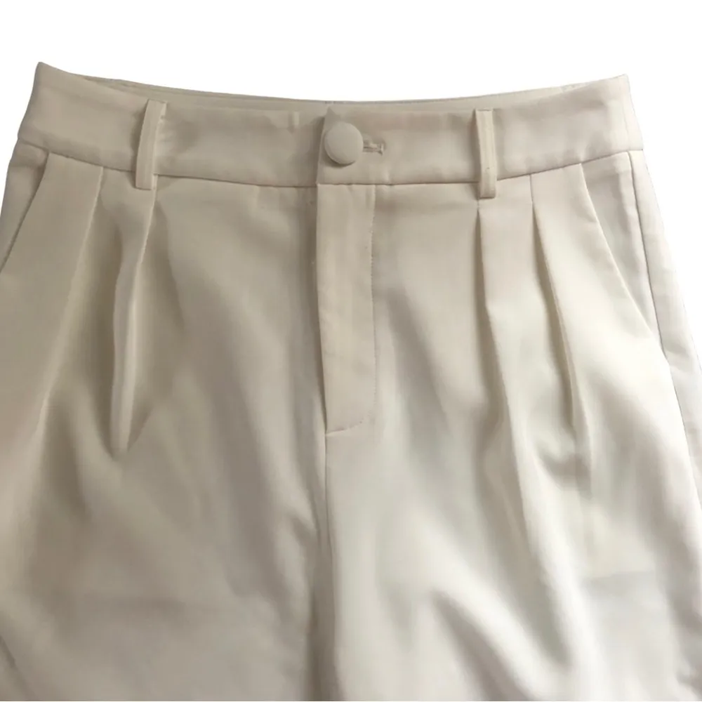 4th & Reckless High Waisted Trouser Pant Sz. 8 Ivory Pleated Pocked Wide Leg - Image 2