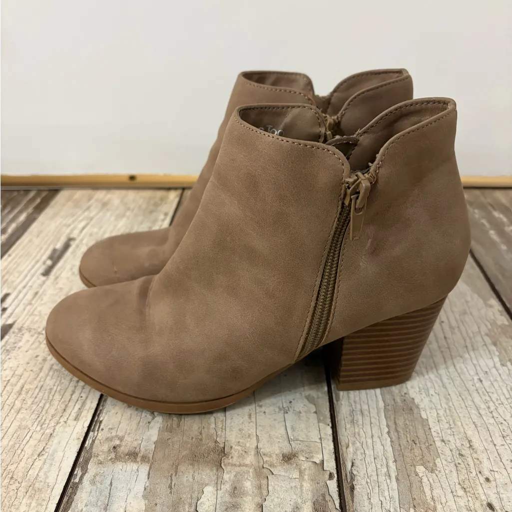 Me Too Tan Ankle Boots - Image 2