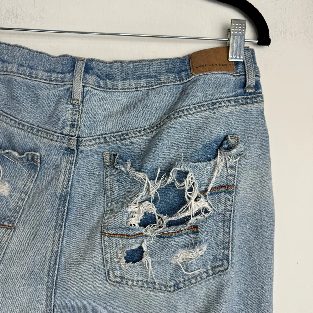 American Eagle Womens 90s Straight Pride Jeans Sz 10 Distressed Light Wash - Image 11