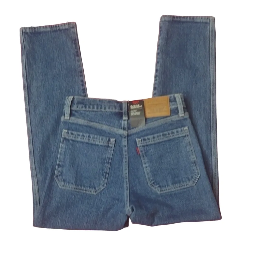 LEVI’S premium wedgie straight cropped jeans size 24x26 - Image 8