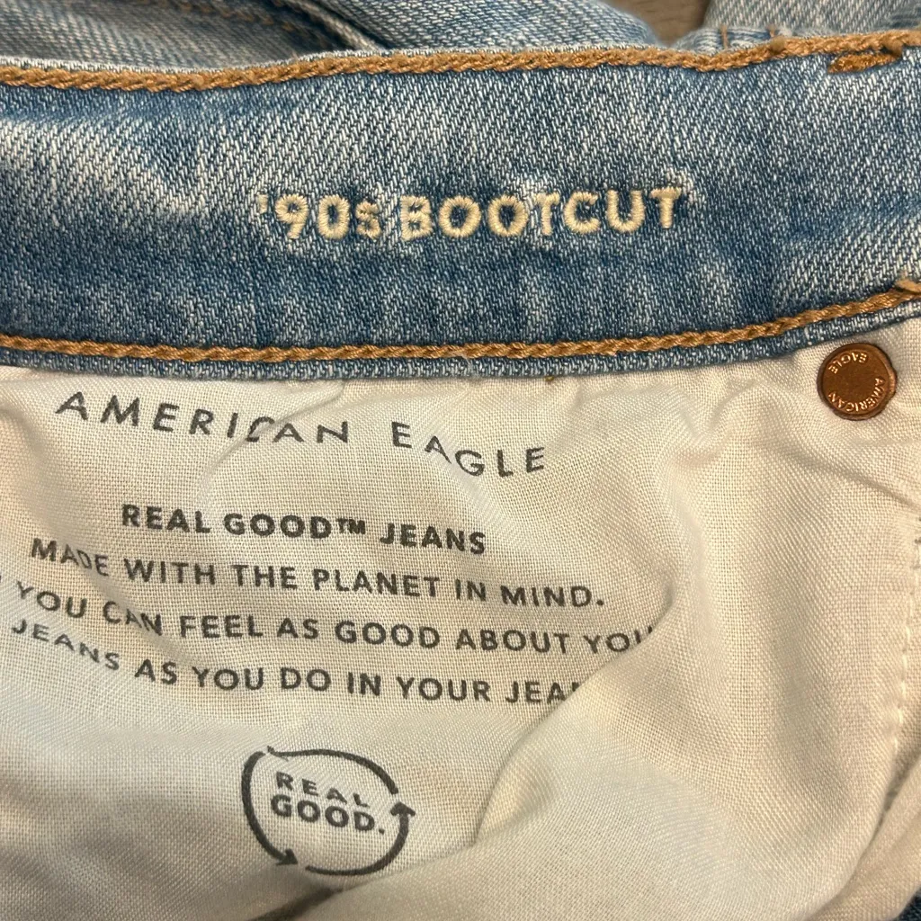 American Eagle 90’s bootcut distressed knees light wash comfort waist jeans 2reg - Image 10