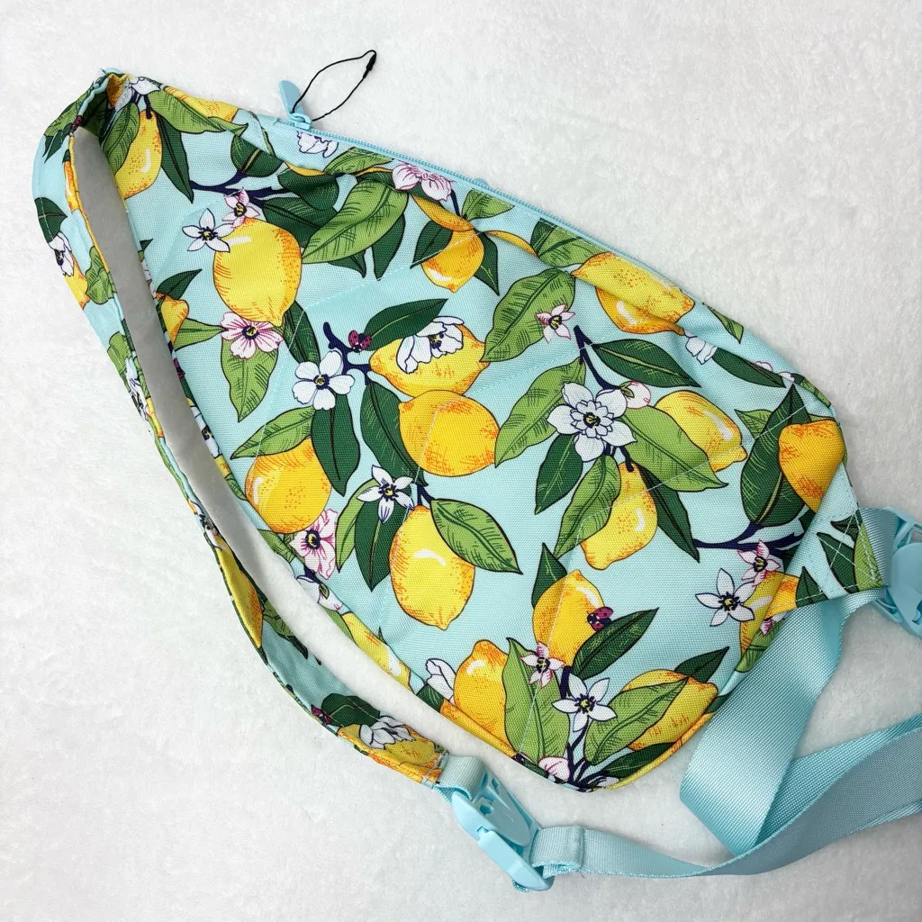 Vera Bradley‎ Essential Compact Sling Bag
Print LEMON GROVE NEW - Image 4