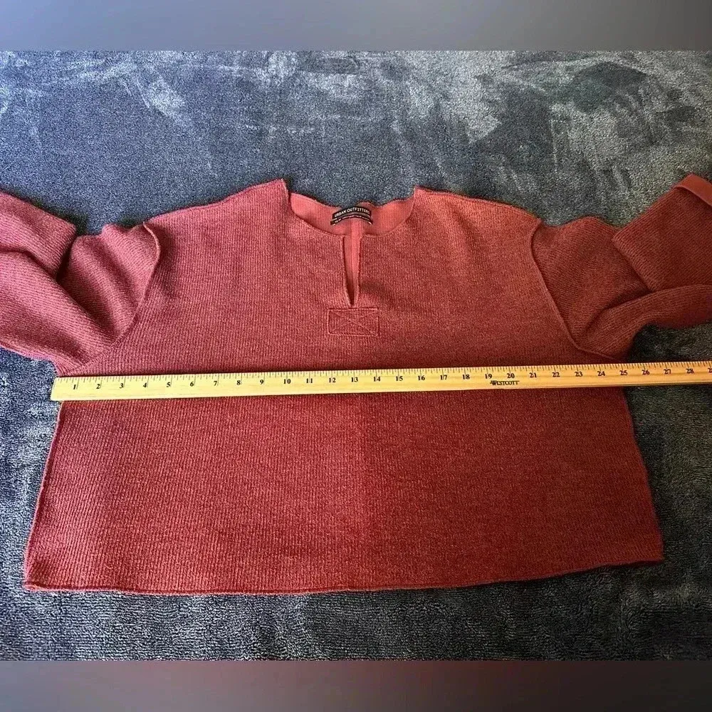 Urban Outfitters Oversized Cropped Cuff Sleeve Sweater size XS - Image 3