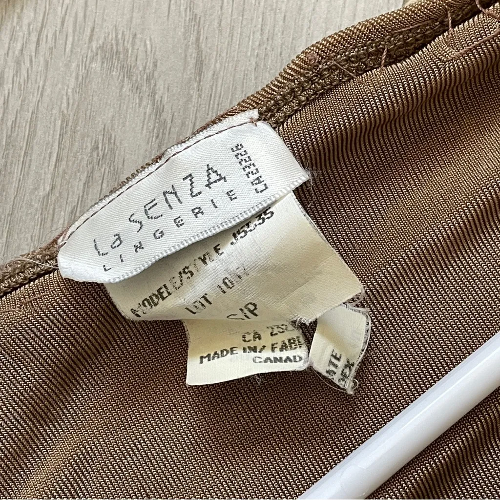 La Senza Bodysuit v neck twist crochet trim womens Brown small y2k romantic vtg - Image 2