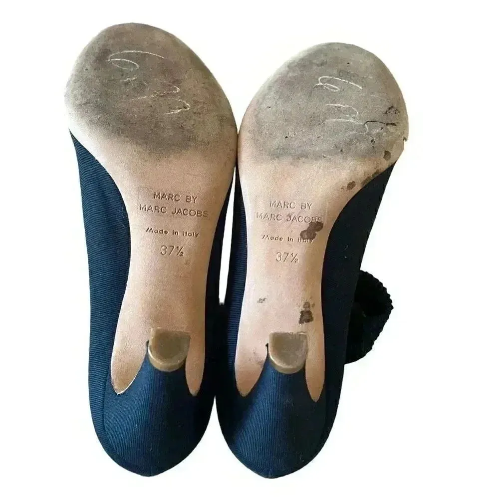 Marc Jacobs ribbed silk heels with round toe elastic strap with rosette SZ 7 - Image 10
