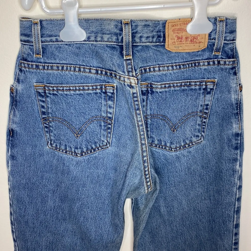 Levi’s 550 Classic relaxed 100% cotton rigid denim light wash jeans sz 6 - Image 4