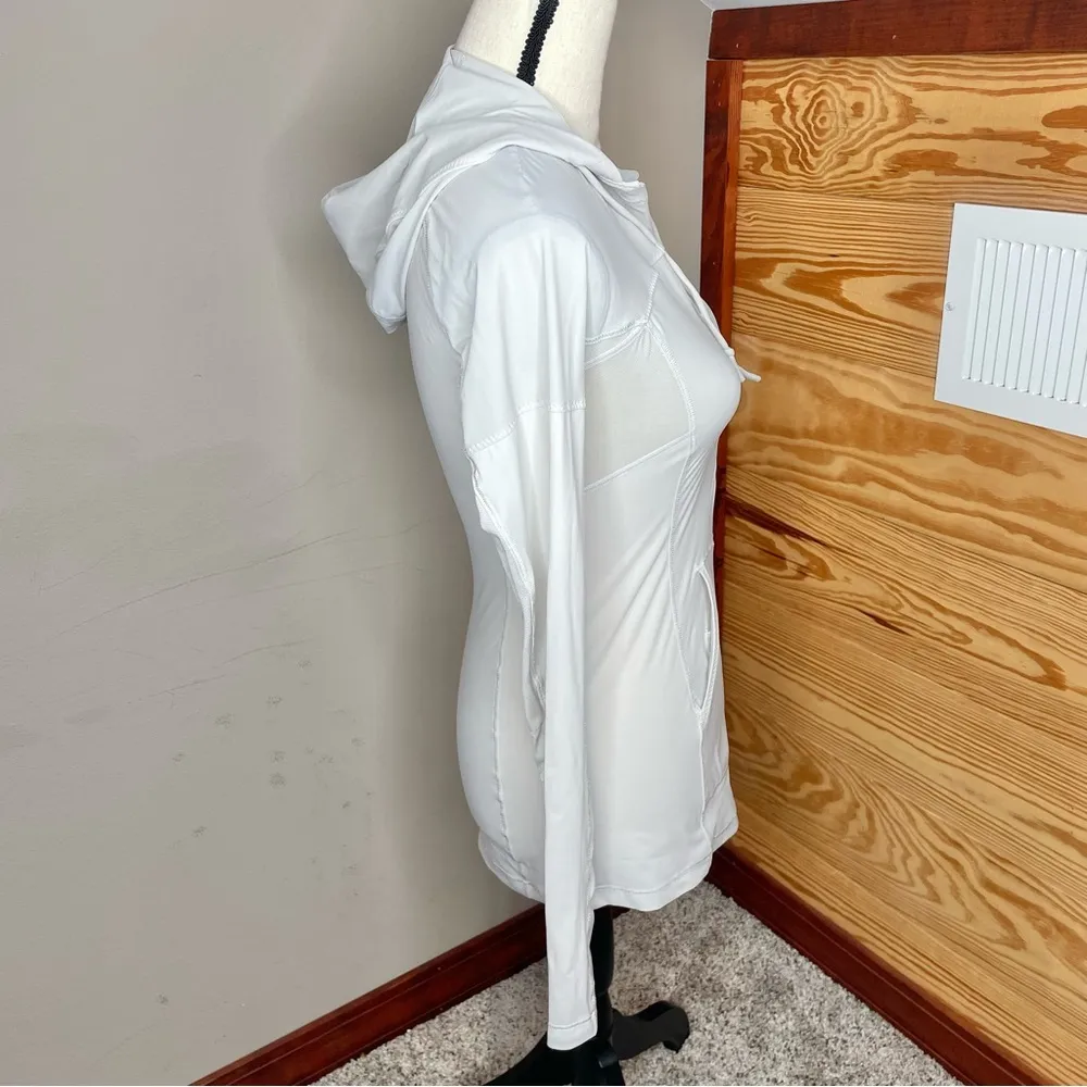 Lululemon Light Grey Lightweight Half Zip Hooded Fitted Jacket 4 Activewear - Image 2