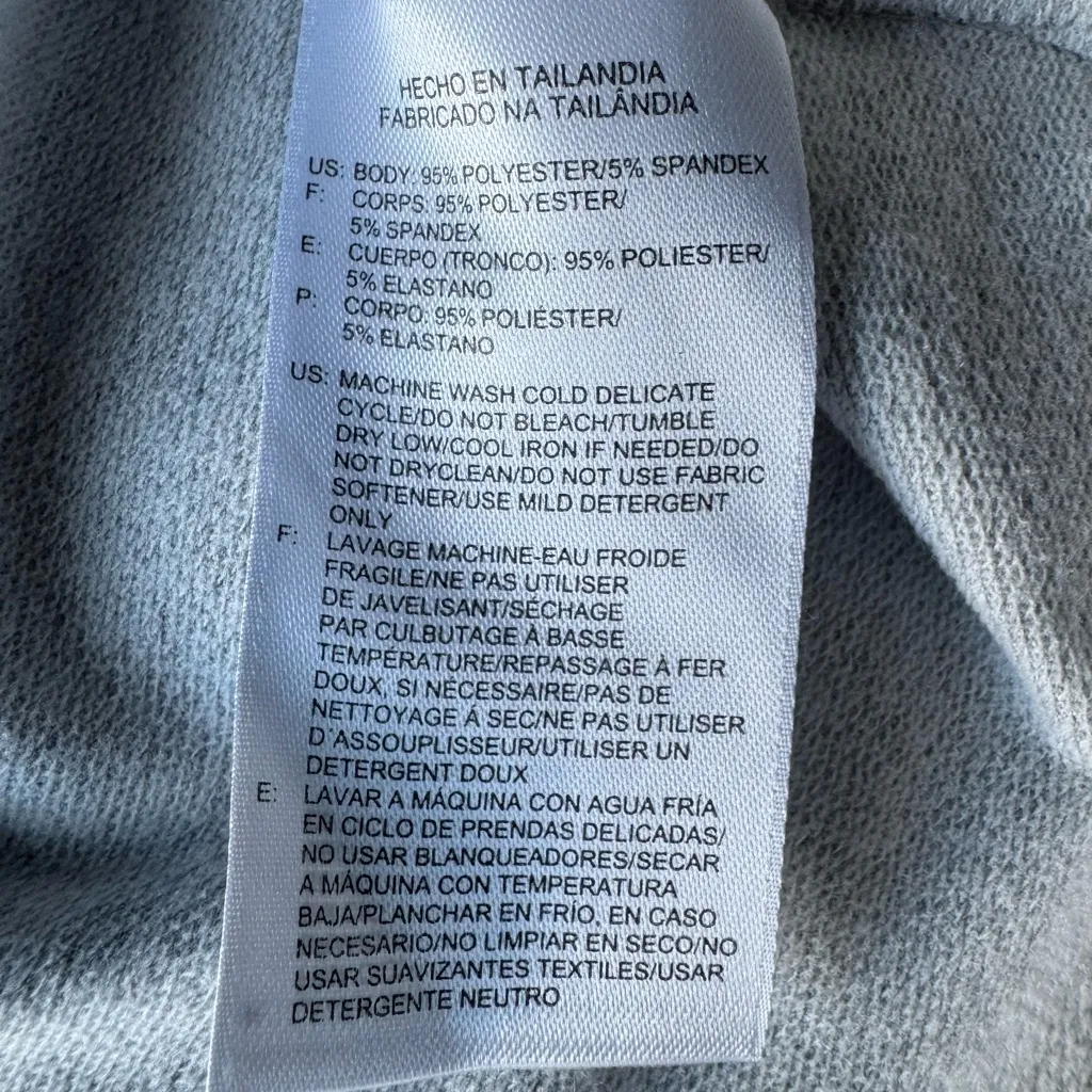 NWT Reebok Women's Yoga Hoodie Medium - Image 7