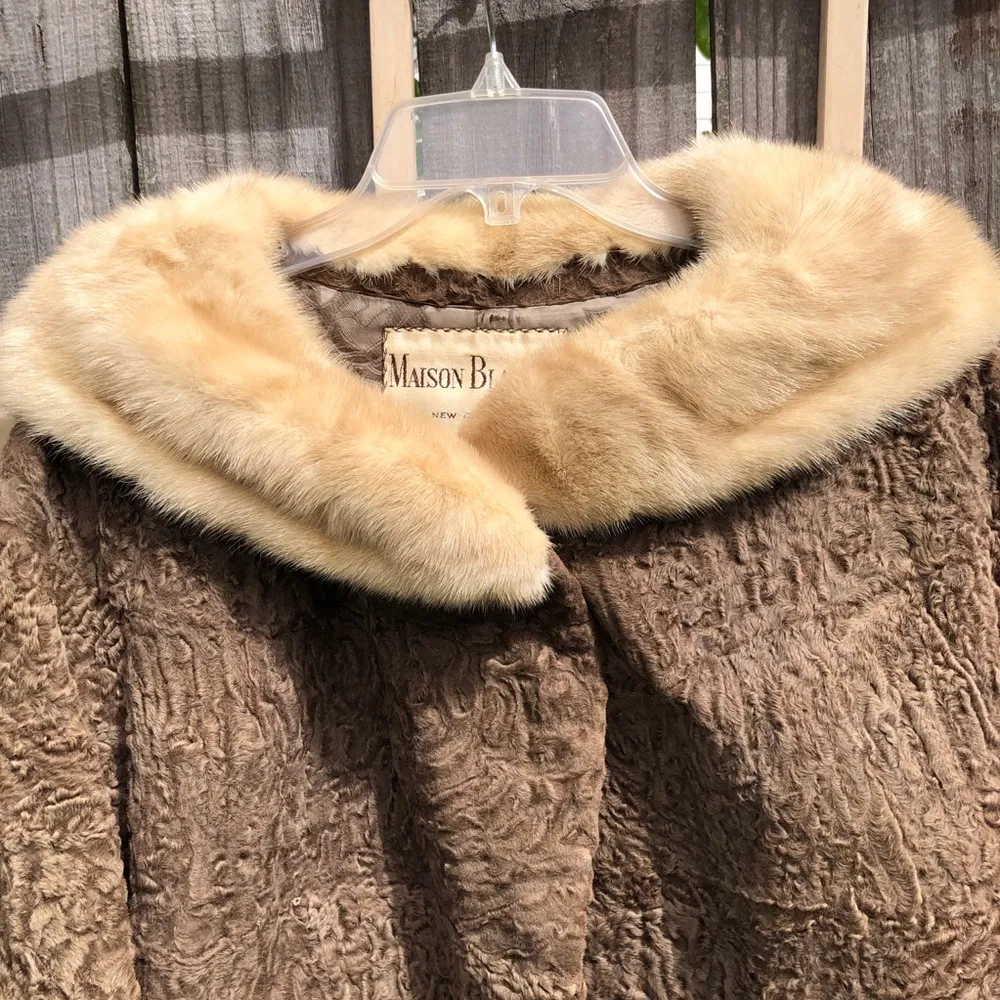 1950s Vintage Milk Chocolate Broadtail Jacket with Palomino Mink Fur Collar Brown Size M - Image 5