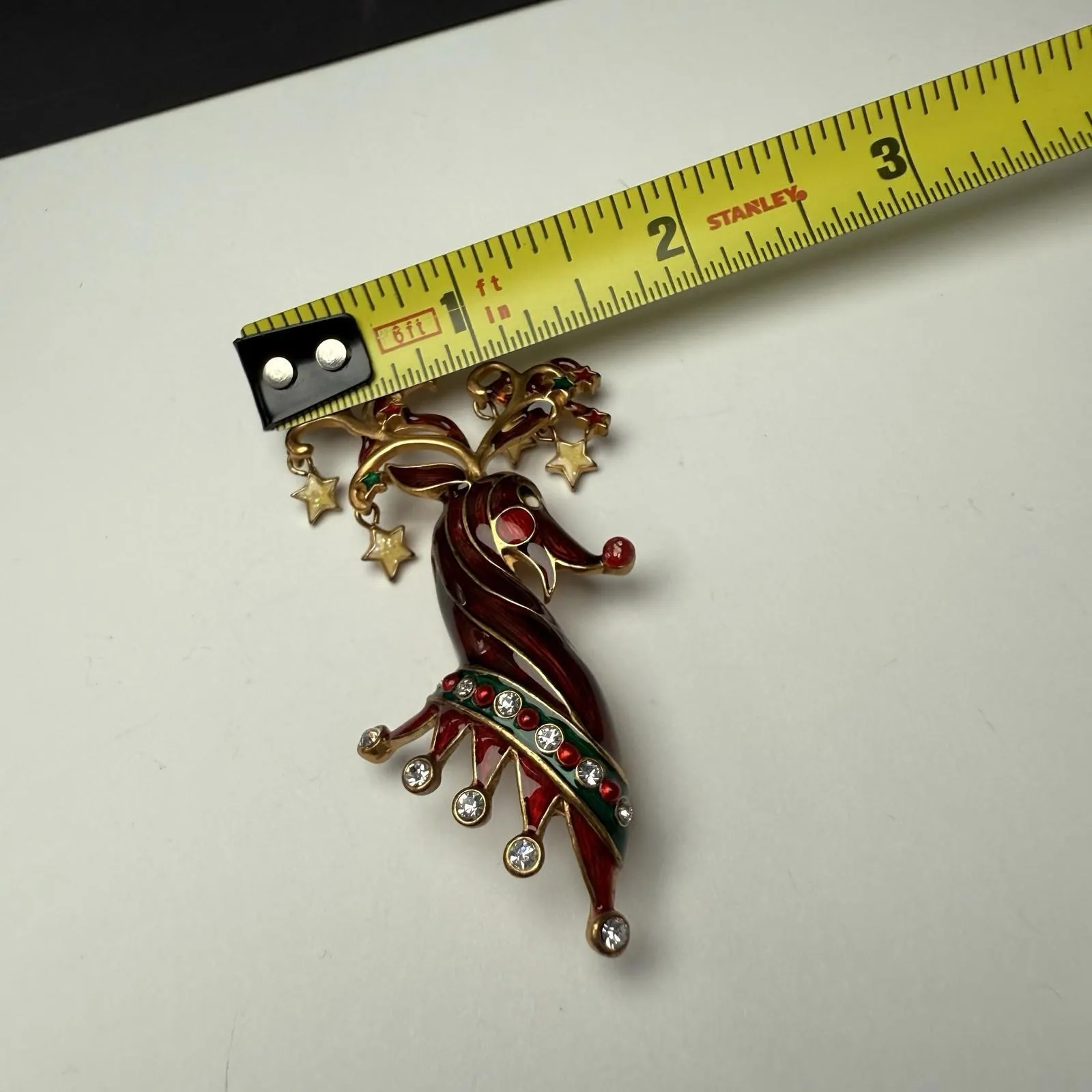 Bob Mackie Festive Reindeer Enamel Rhinestone Brooch Pin Gold Tone Signed - Image 3