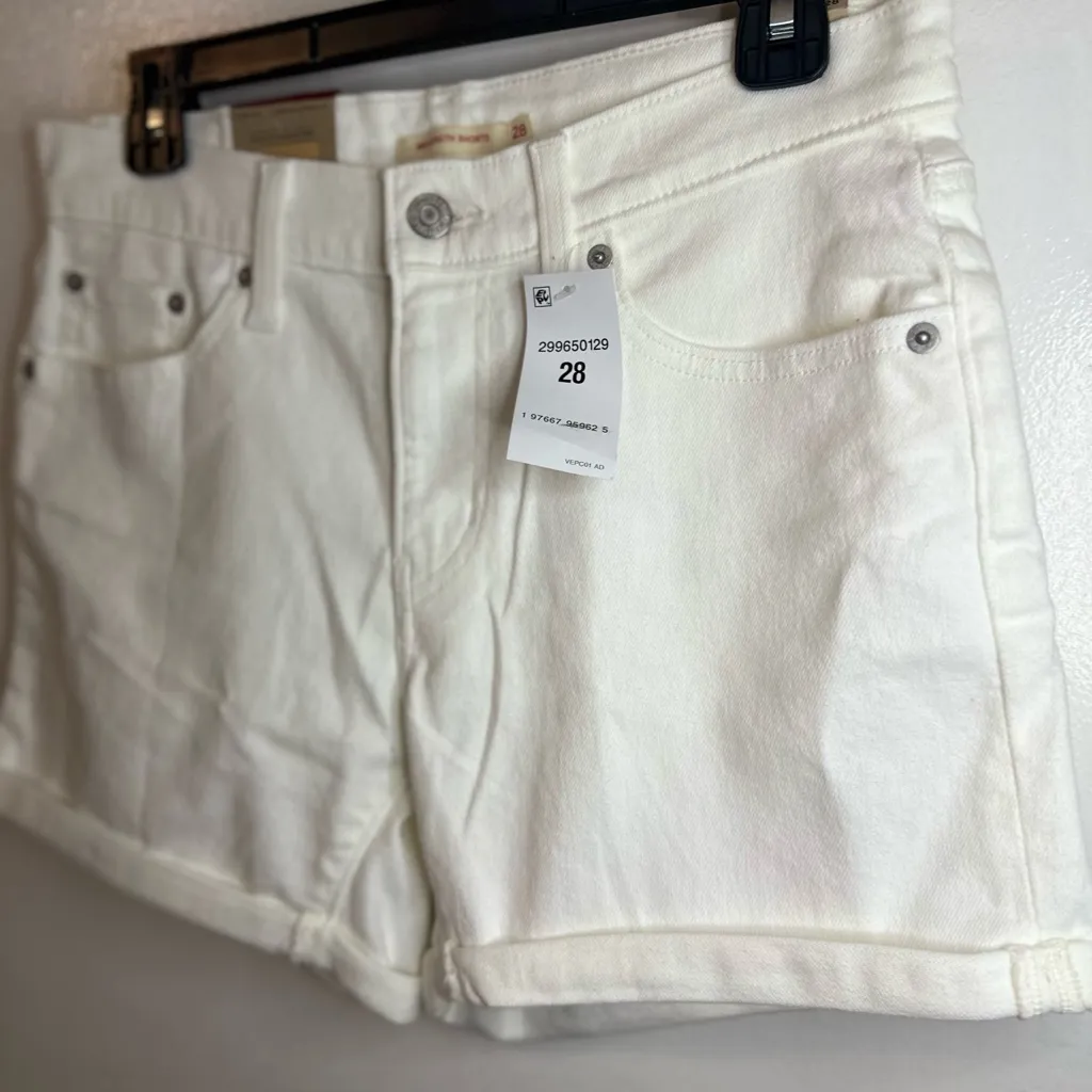 Levi's Ladies' Size 6 (28 in waist) Mid-Length Shorts, White - Image 7