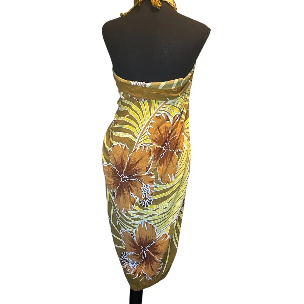 1 World Sarongs Yellow and Brown Tropical Floral Sarong Size undefined - Image 3