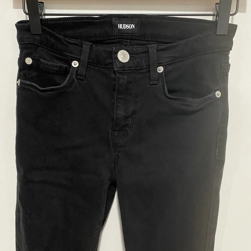 Hudson Nico Midrise Super Model Super Skinny Black Distressed 25 - Image 96
