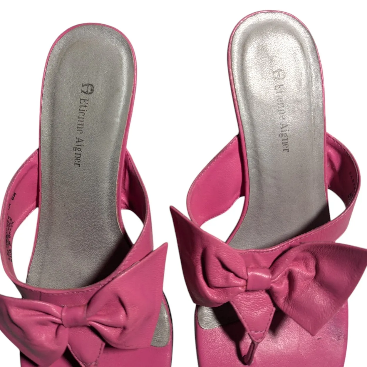 Vintage Y2K Etienne Aigner Pink Leather Bow Accent Kitten Heel Thong Sandals 8 - Image 4