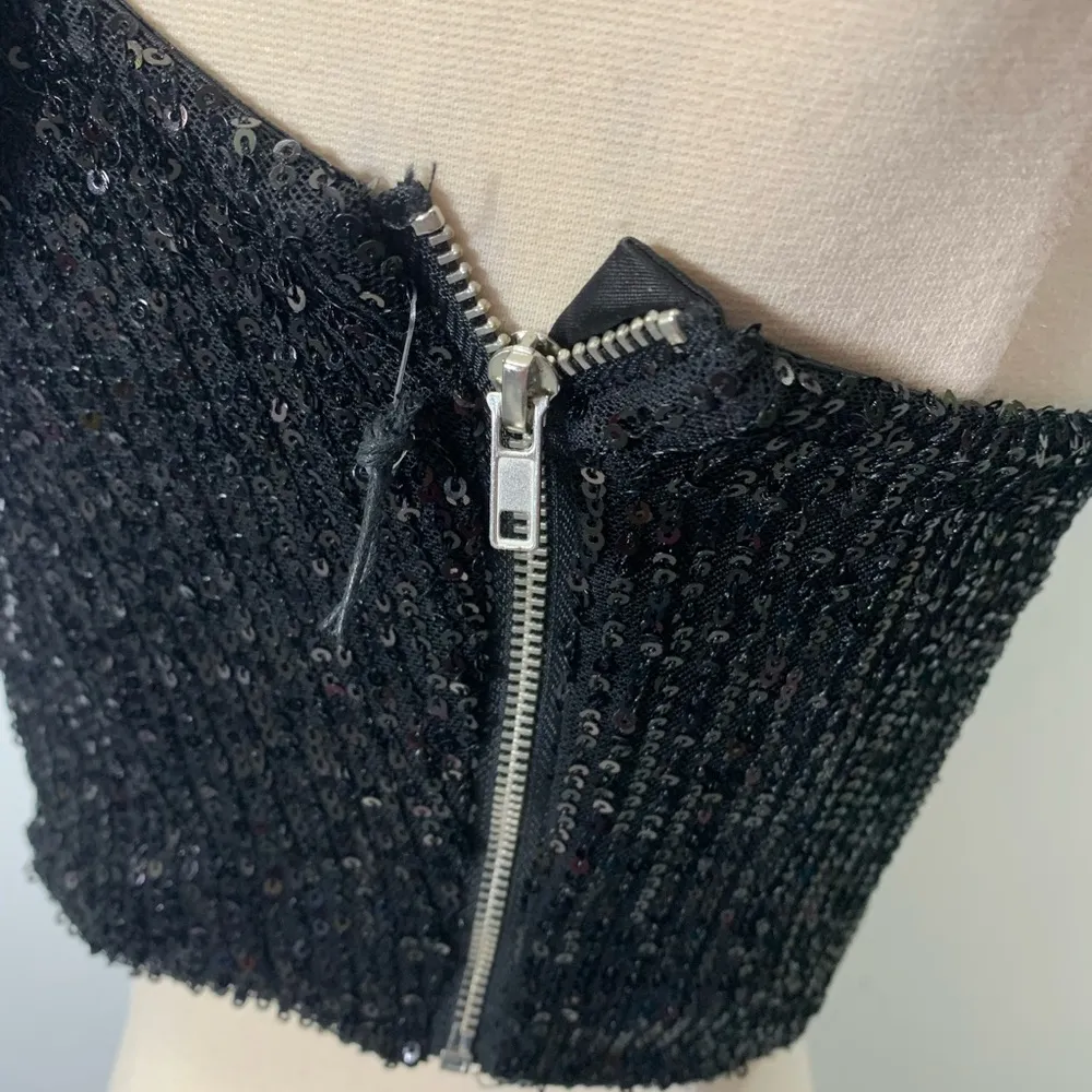 Wildfox  Alston Strapless Sequin Satin Bow Top Black size XS - Image 8