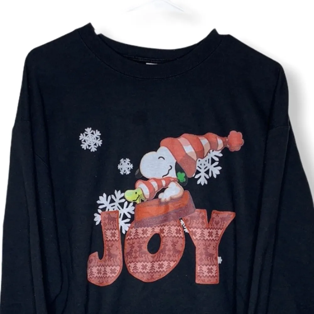 Peanuts Snoopy Joy Holiday crew neck sweatshirt Size L - Image 2