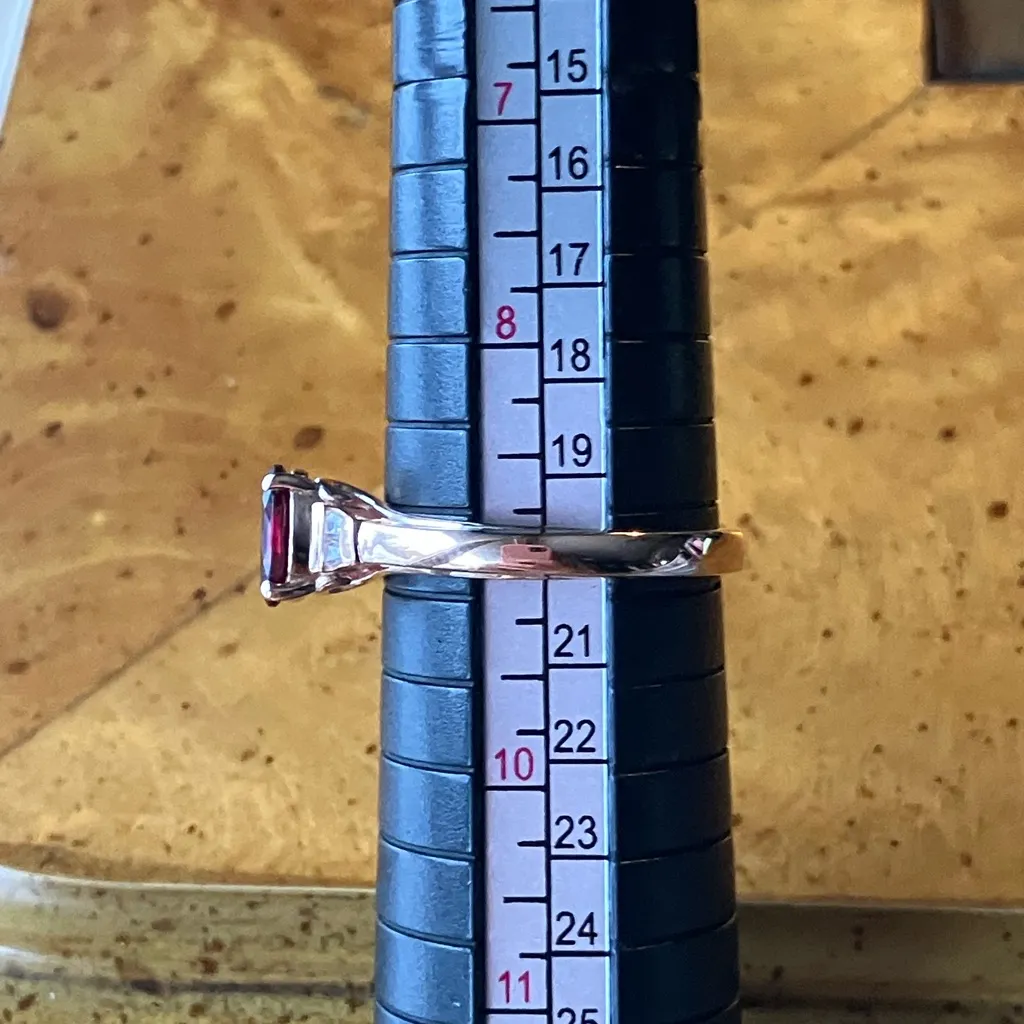 Tanzanian Wine Garnet Sterling Silver Ring Size 9 Red - Image 8