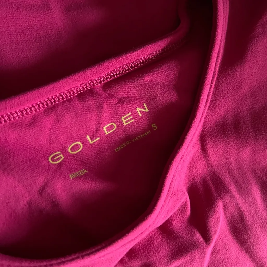 Aritzia Golden Fuchsia Crop Top - Image 4